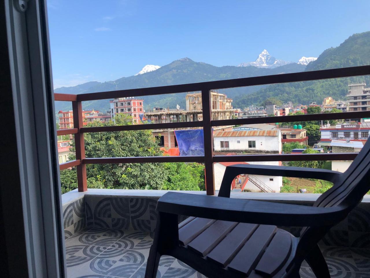 Hotel Guru Pokhara Exterior photo
