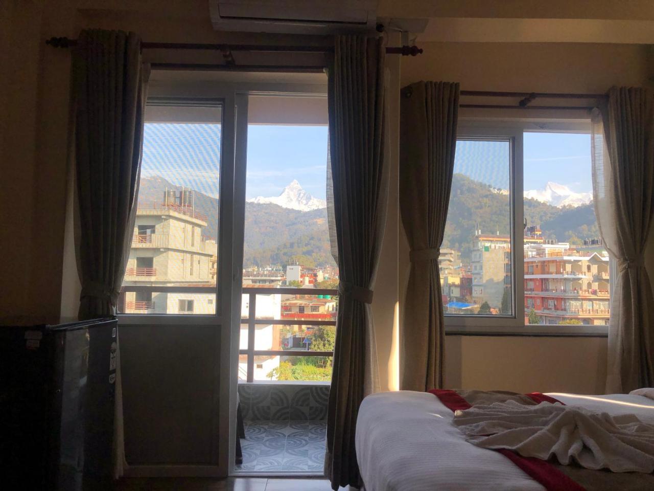 Hotel Guru Pokhara Exterior photo