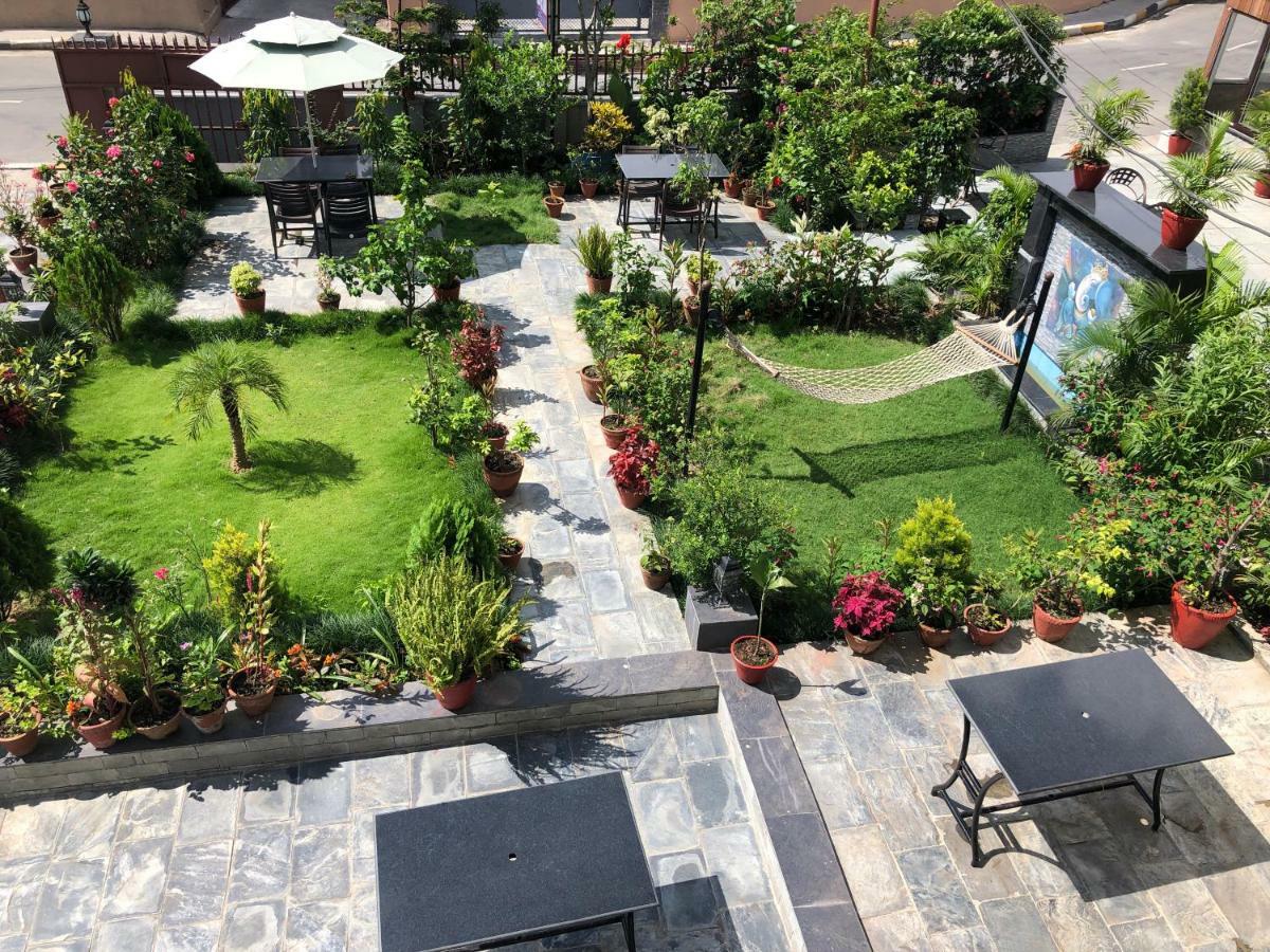 Hotel Guru Pokhara Exterior photo